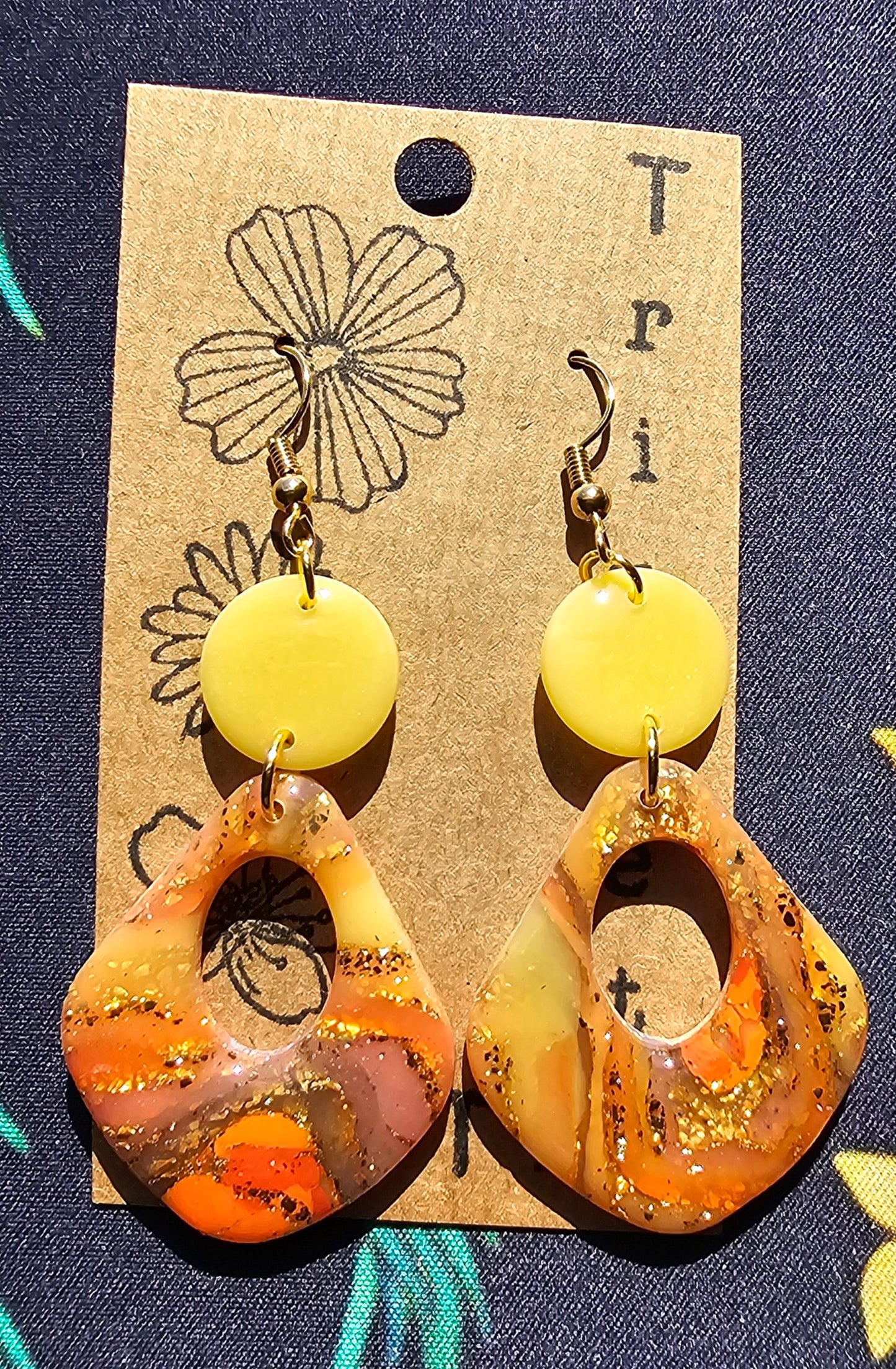 Medium dangles